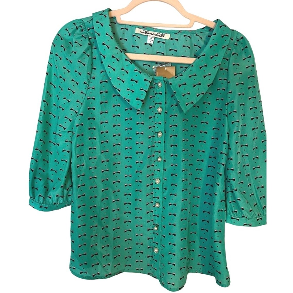 Annabella blouse from Francesca's